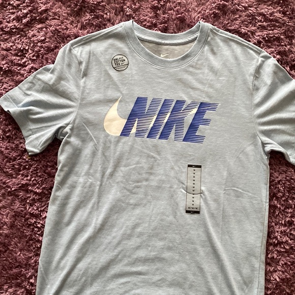 NIKE - MENS TEE - Picture 1 of 2